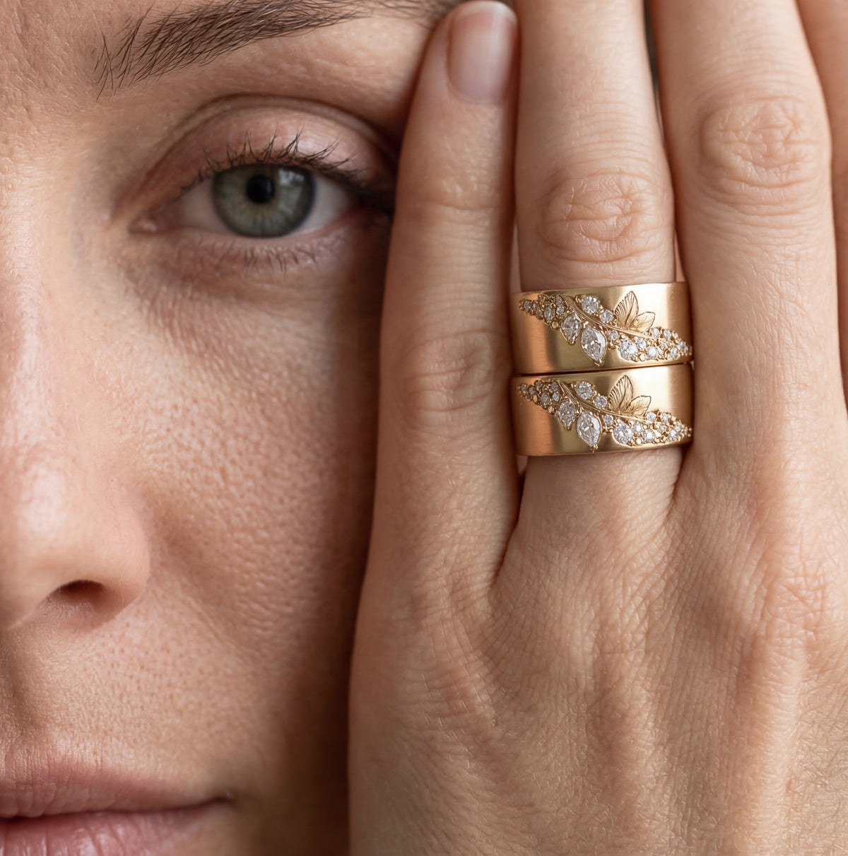 Radiant Vine Diamond Band