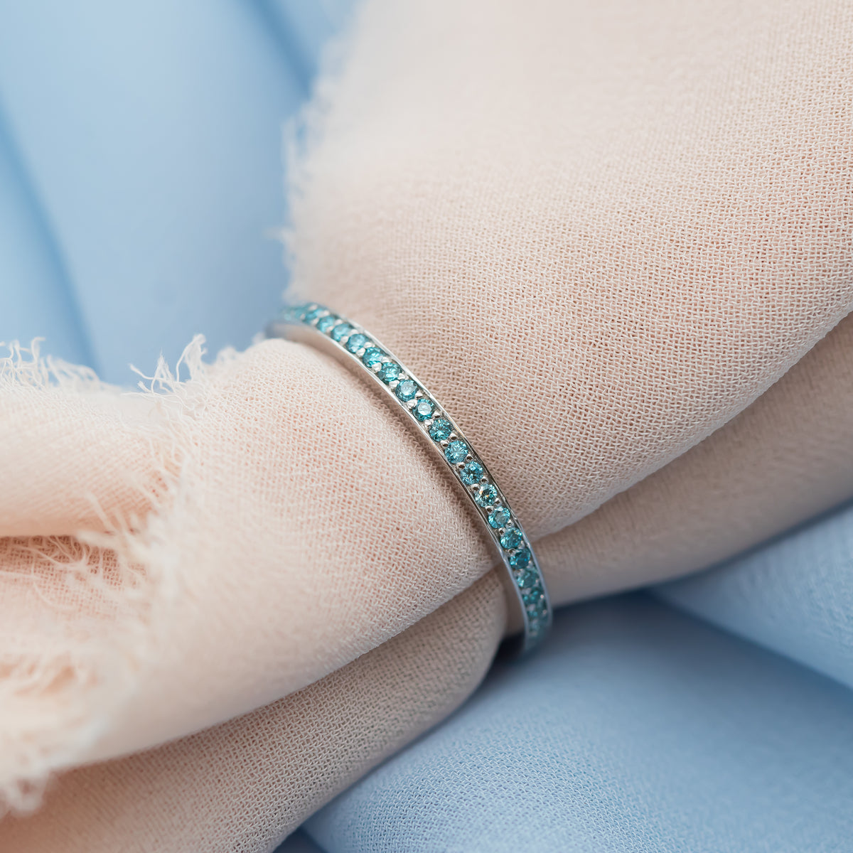 Blue Diamond Eterinty Ring