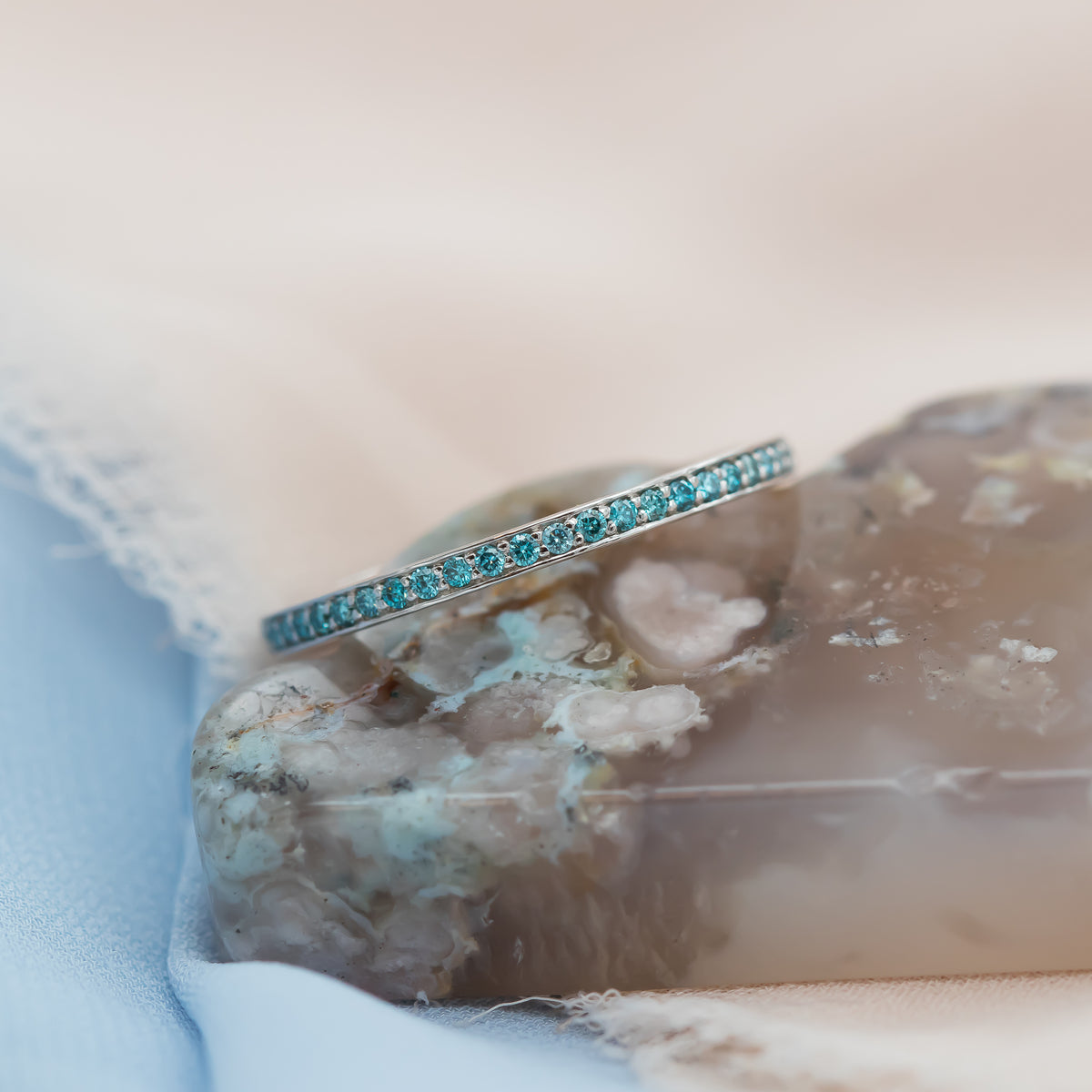 Blue Diamond Eterinty Ring