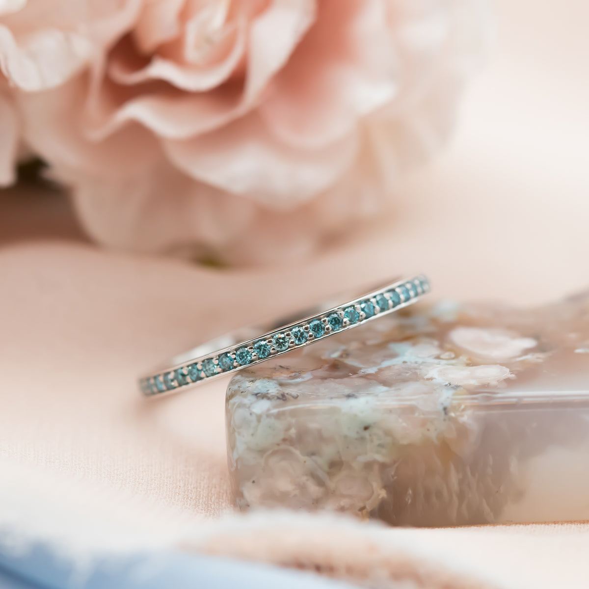 Blue Diamond Eterinty Ring