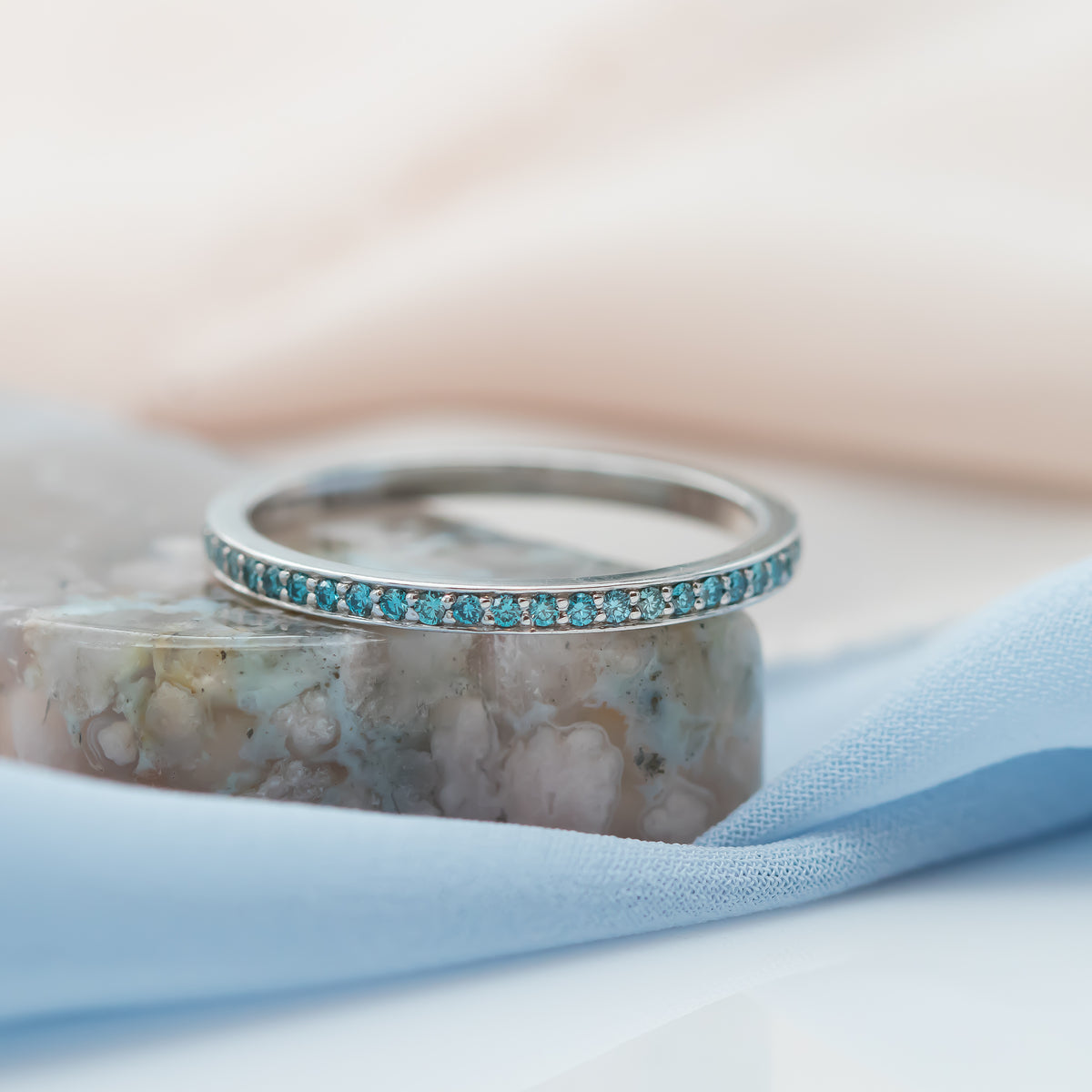 Blue Diamond Eterinty Ring