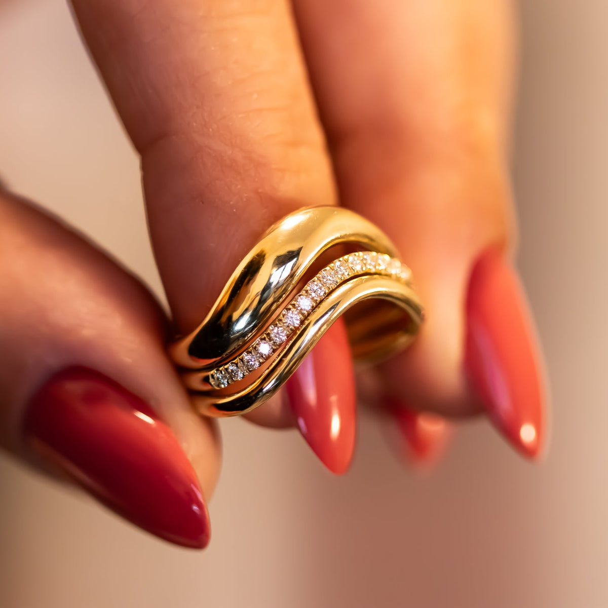Wave diamond ring set, yellow gold wedding ring set, diamond bridal ring set