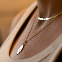 Hamsa Pendant Necklace with Diamond | Symbolic Jewelry