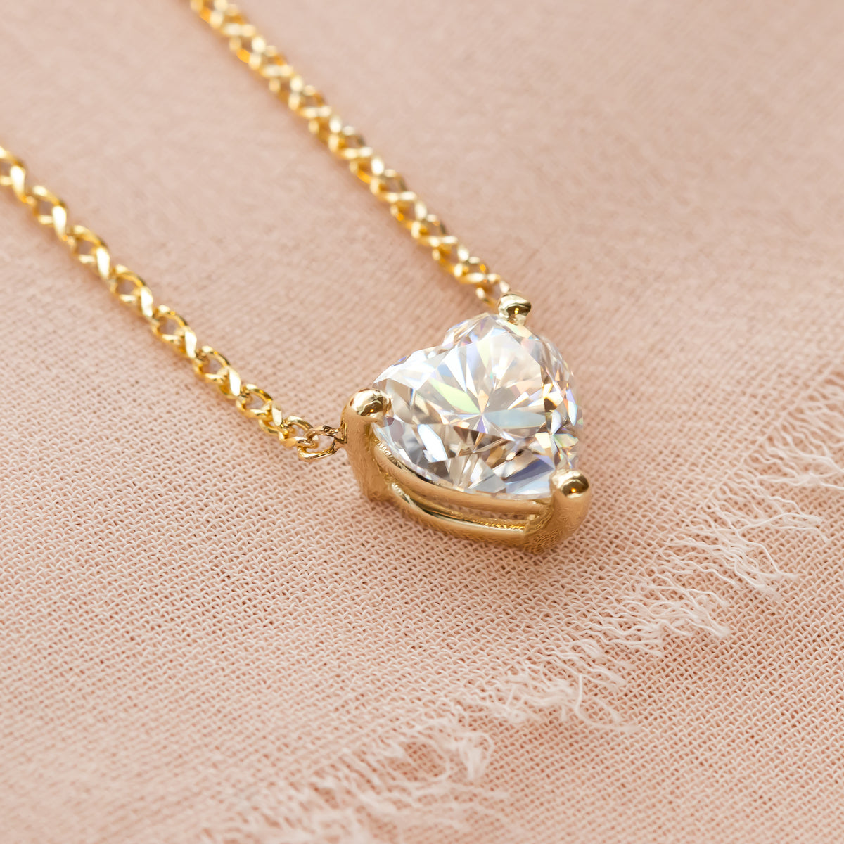 Heartlight | Heart Diamond Pendant Necklace
