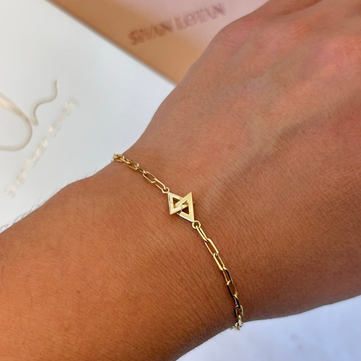 14K gold Jewish bracelet with interlocking triangles