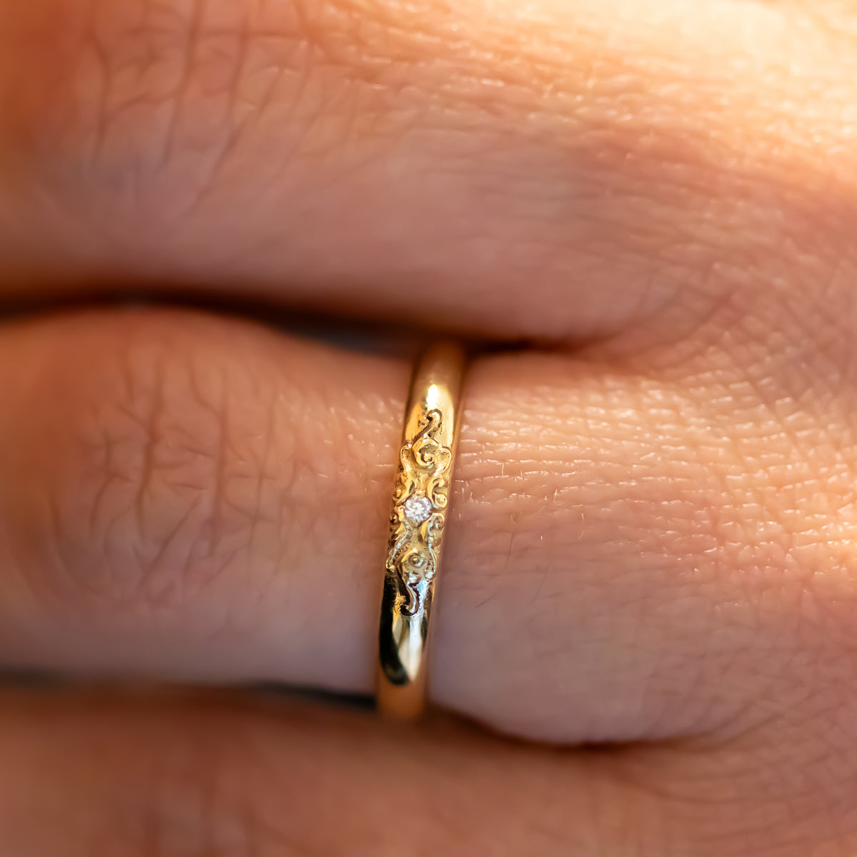 Lace Gold Ring, 14K Gold Delicate Solid Gold Ring, Diamond Wedding Band for Her, Antique Vintage Style Ring, Gold Stacking Ring, Scroll Ring