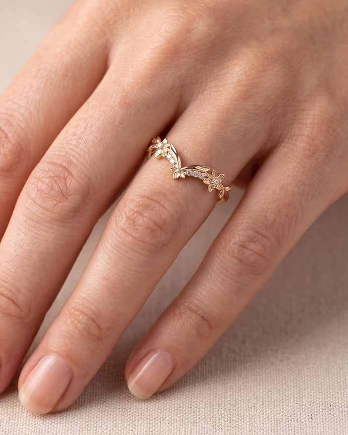 Laurel | Floral Diamond Wedding Band
