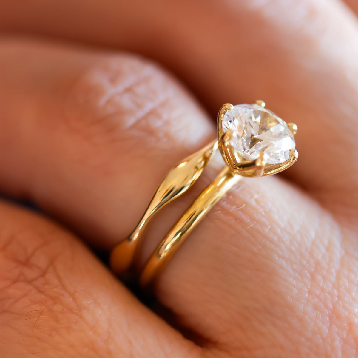 Unique Mobius Wedding Band