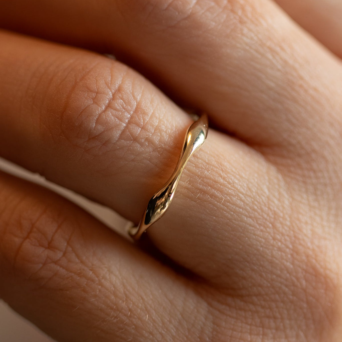 Unique Mobius Wedding Band