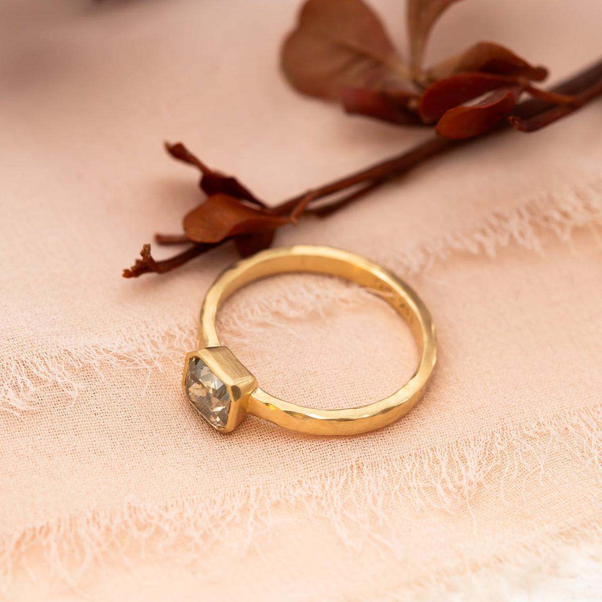 Olive Light | Radiant-Cut Olive-Gray Diamond Ring