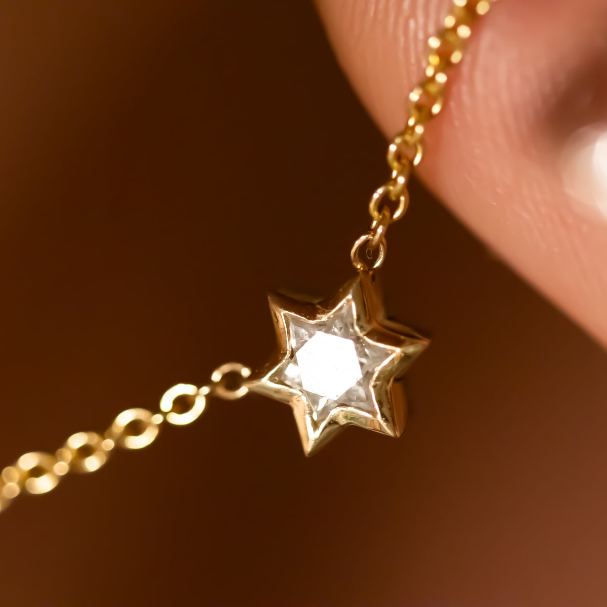 Star of David Cut Diamond Pendant Necklace ©