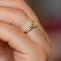 Vera | Floral Diamond Ring