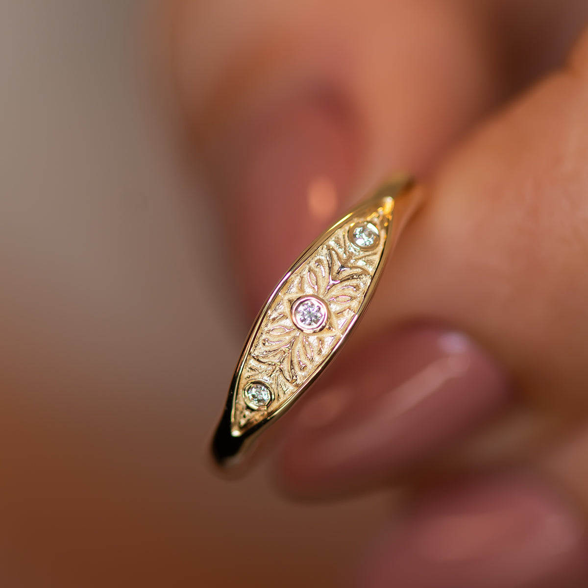 Vera | Floral Diamond Ring