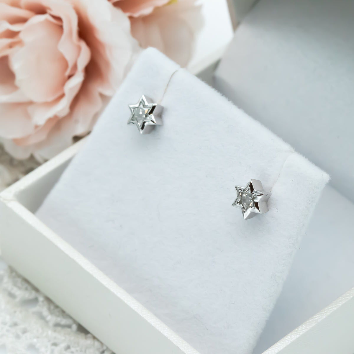 Star of David Diamond Cut Stud Earrings ©