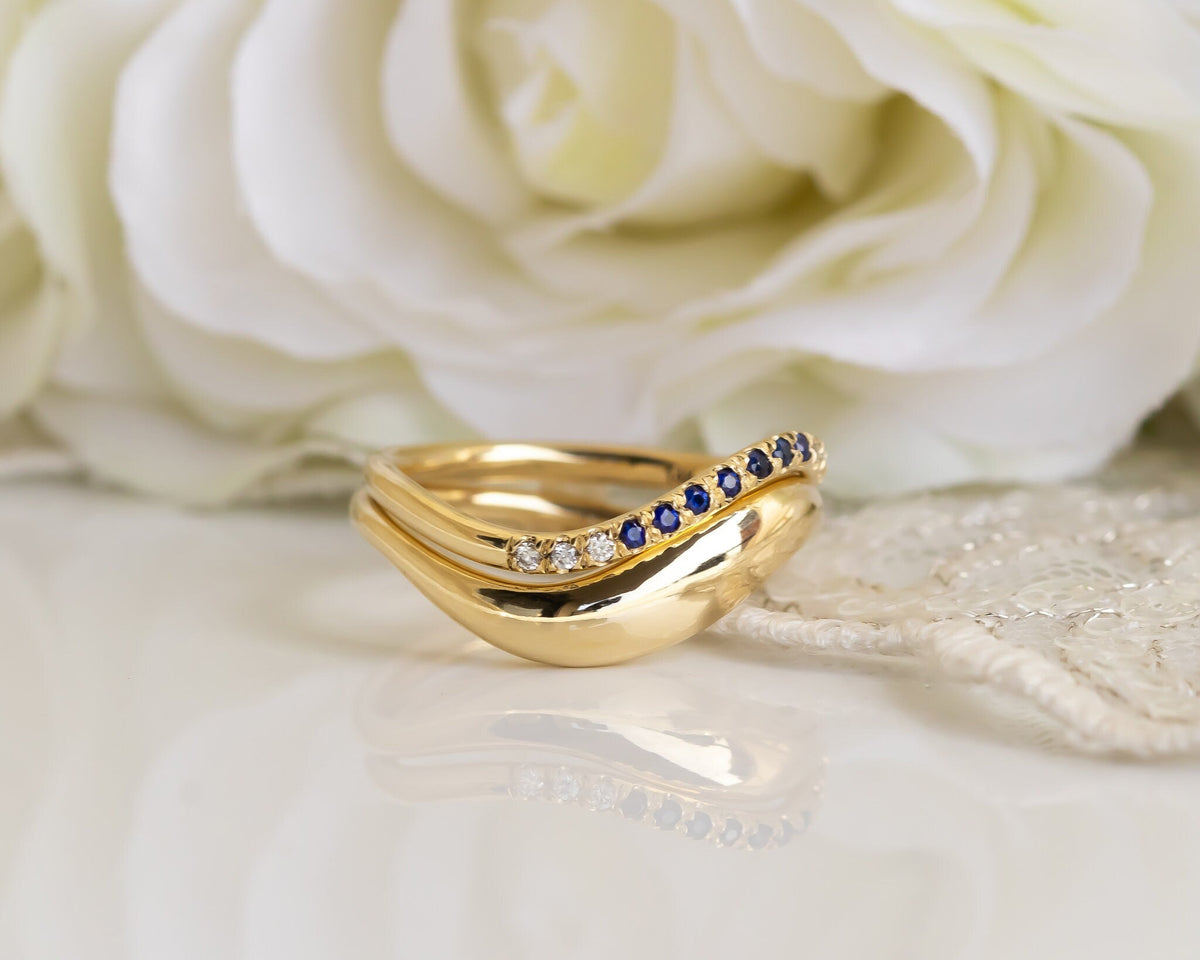  סיון לוטן תכשיטים - Diamond and Sapphire Ring Set, Sapphire eternity band, Diamond eternity band, sapphire wedding set, Diamond wedding ring set, Bridal ring set, Sapphire ring, Diamond wedding band, diamond wave ring, gold wave rings - Sivan Lotan Jewelry - סיון לוטן - טבעת ספיר, טבעת יהלומים, טבעת גל,סט טבעות, טבעת נישואין עם יהלומים, טבעת נישואין עם ספיר, טבעת איטרניטי, טבעת משובצת, טבעת זהב עם אבנים
