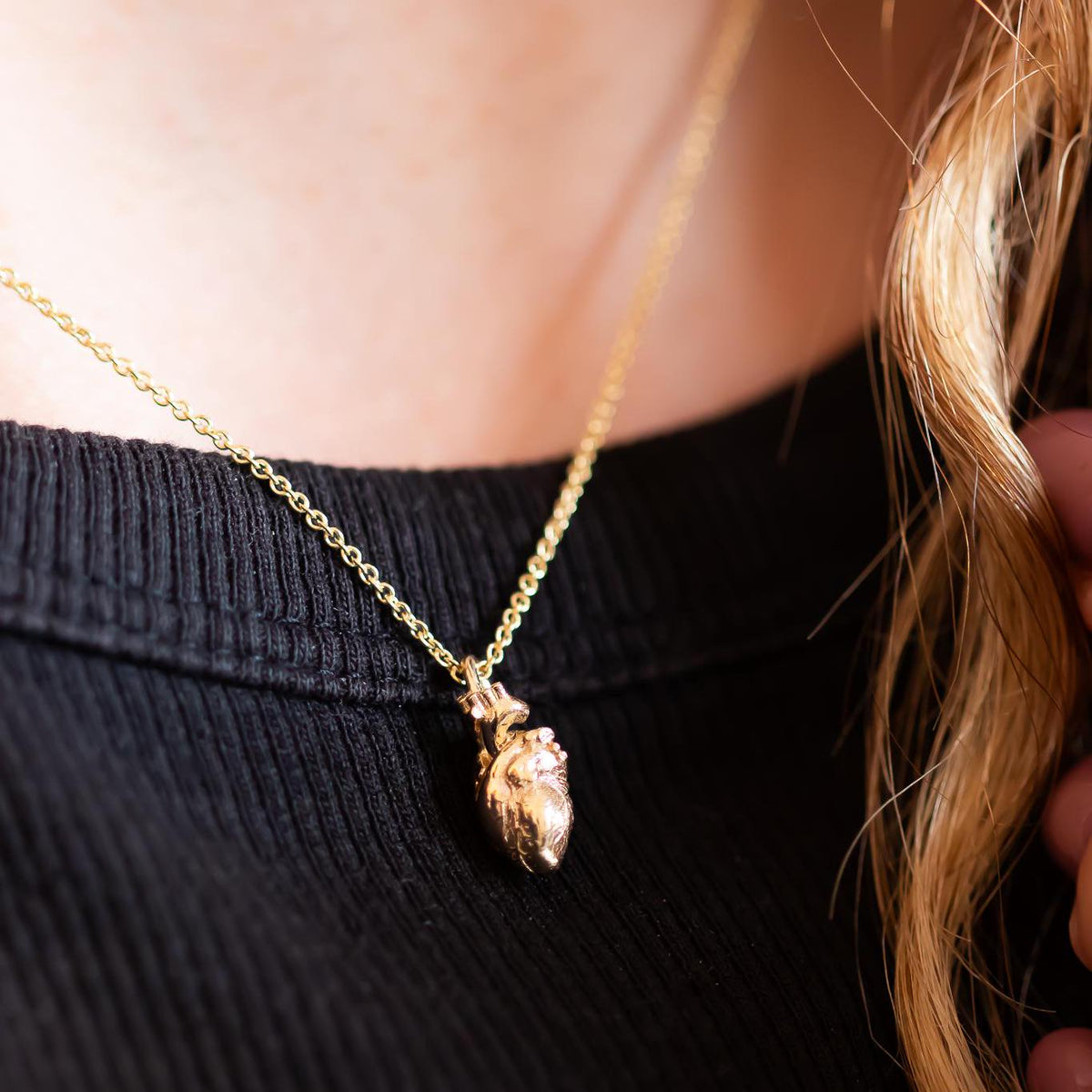 Gold Anatomical Heart Necklace 14K Solid Gold Human Heart Pendant Meaningful Love Charm Symbol Valentines Day Gift Birthday Anniversary Gift