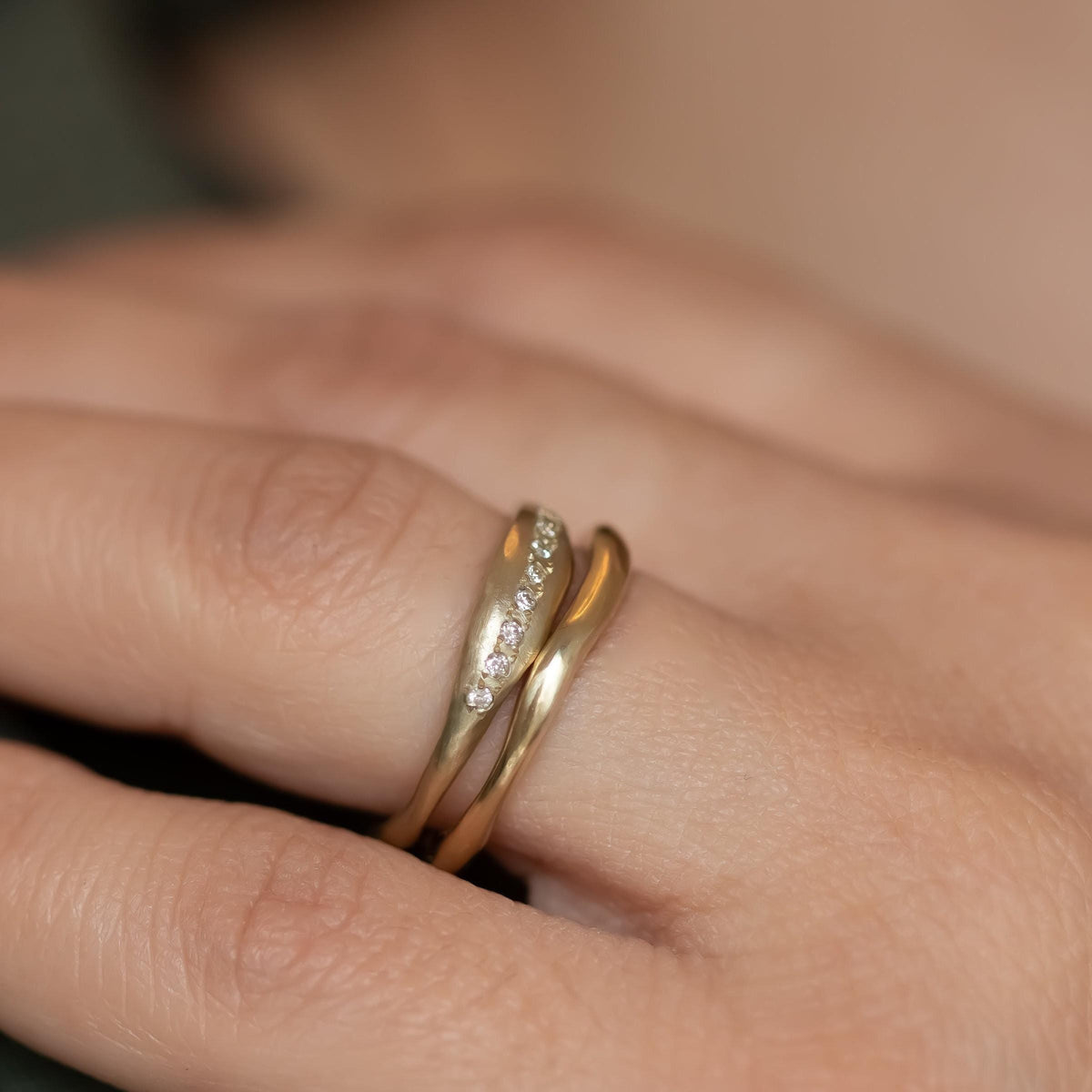 Bridal Set Rings, Sculpted Wedding Set, Rough Gold Weeding Ring Set, 14k Gold Diamond Engagement Wedding Ring Set, Diamond Wedding Ring Set