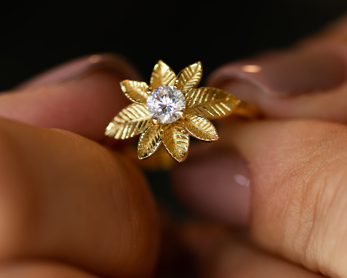 Leaf Diamond Engagement ring