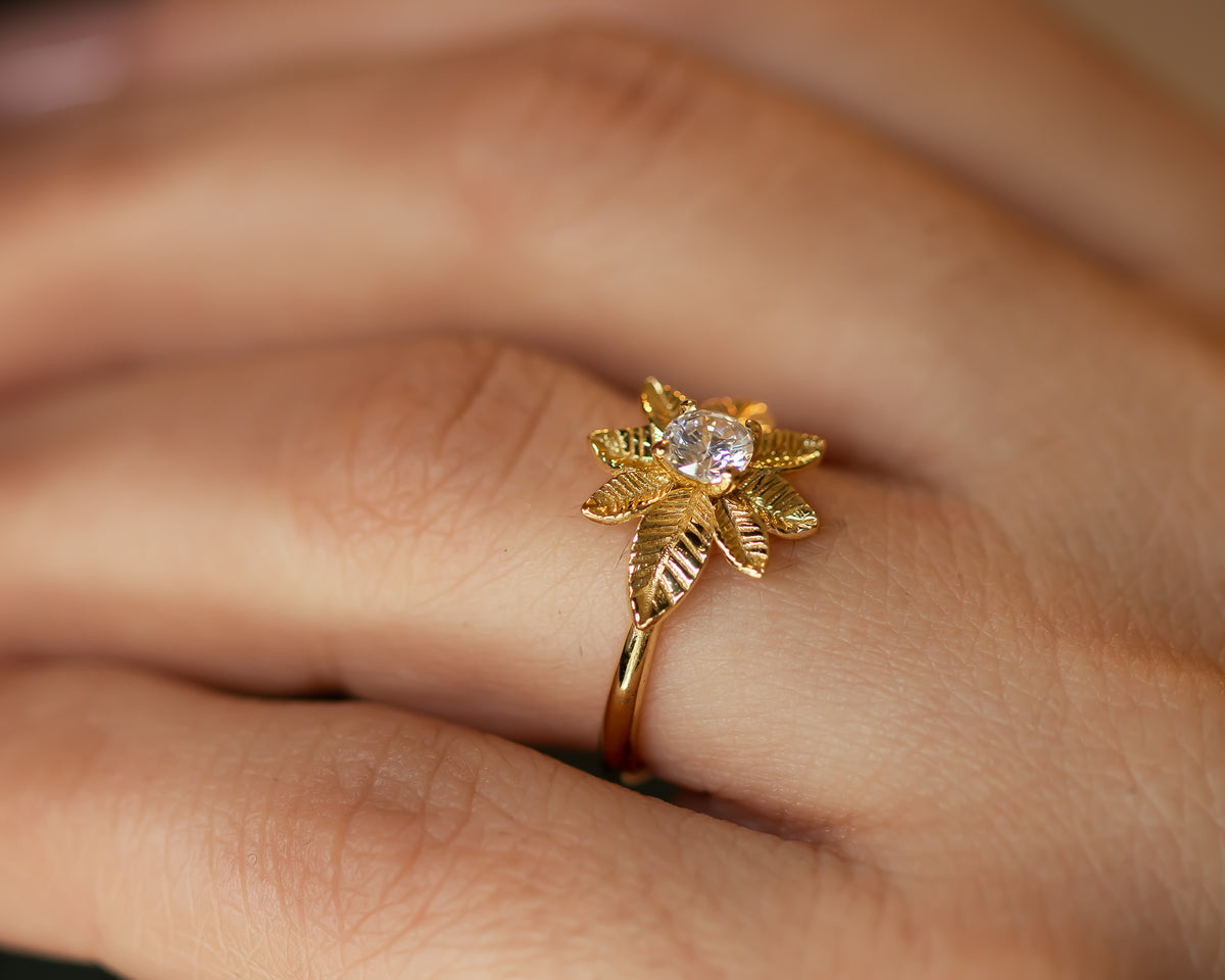 Leaf Diamond Engagement ring