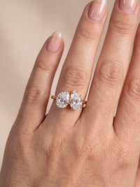 Sonder Toi et Moi diamond engagement ring worn on hand