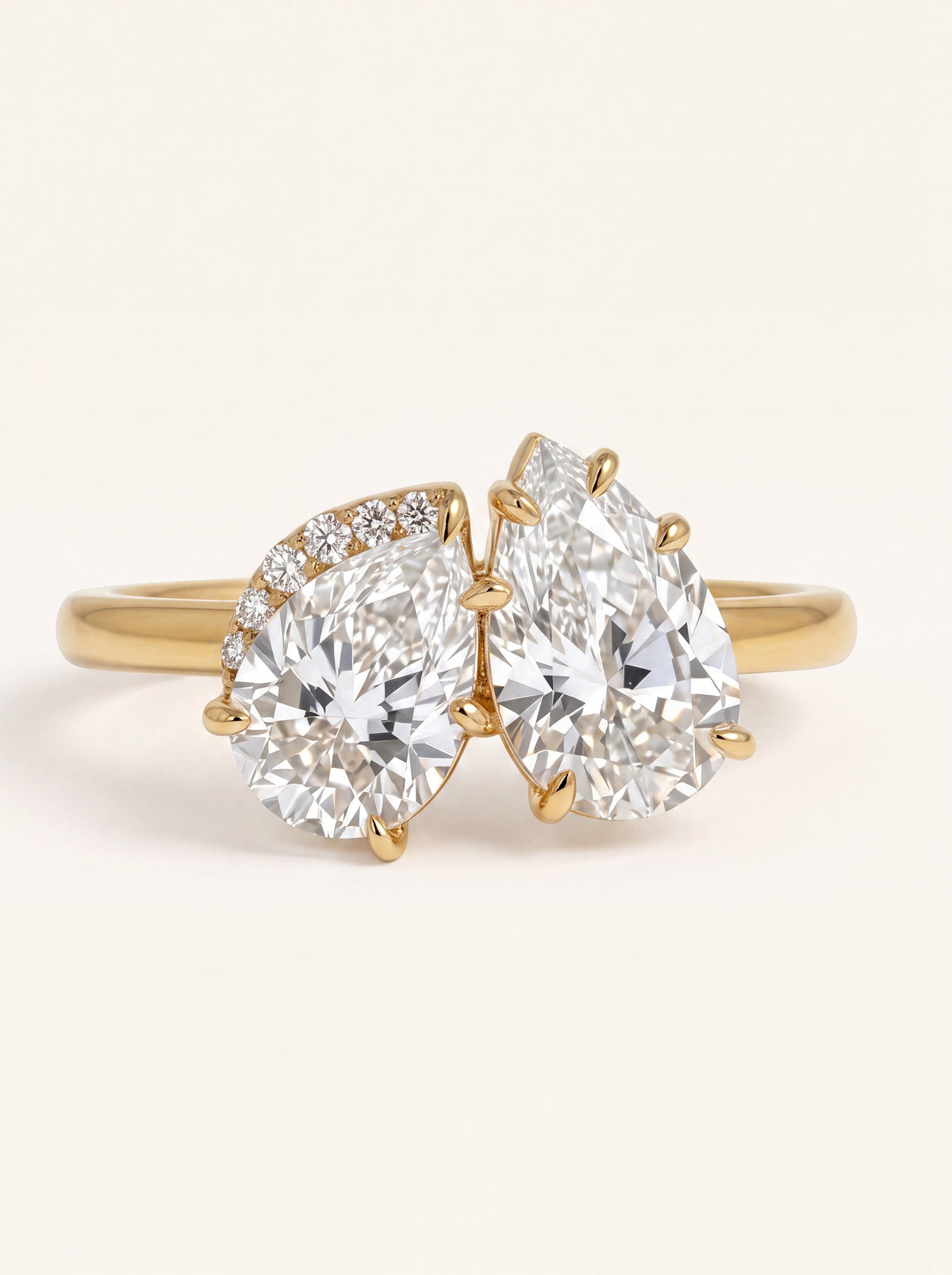 sonder_Toi_et_Moi_unique_diamond-ring