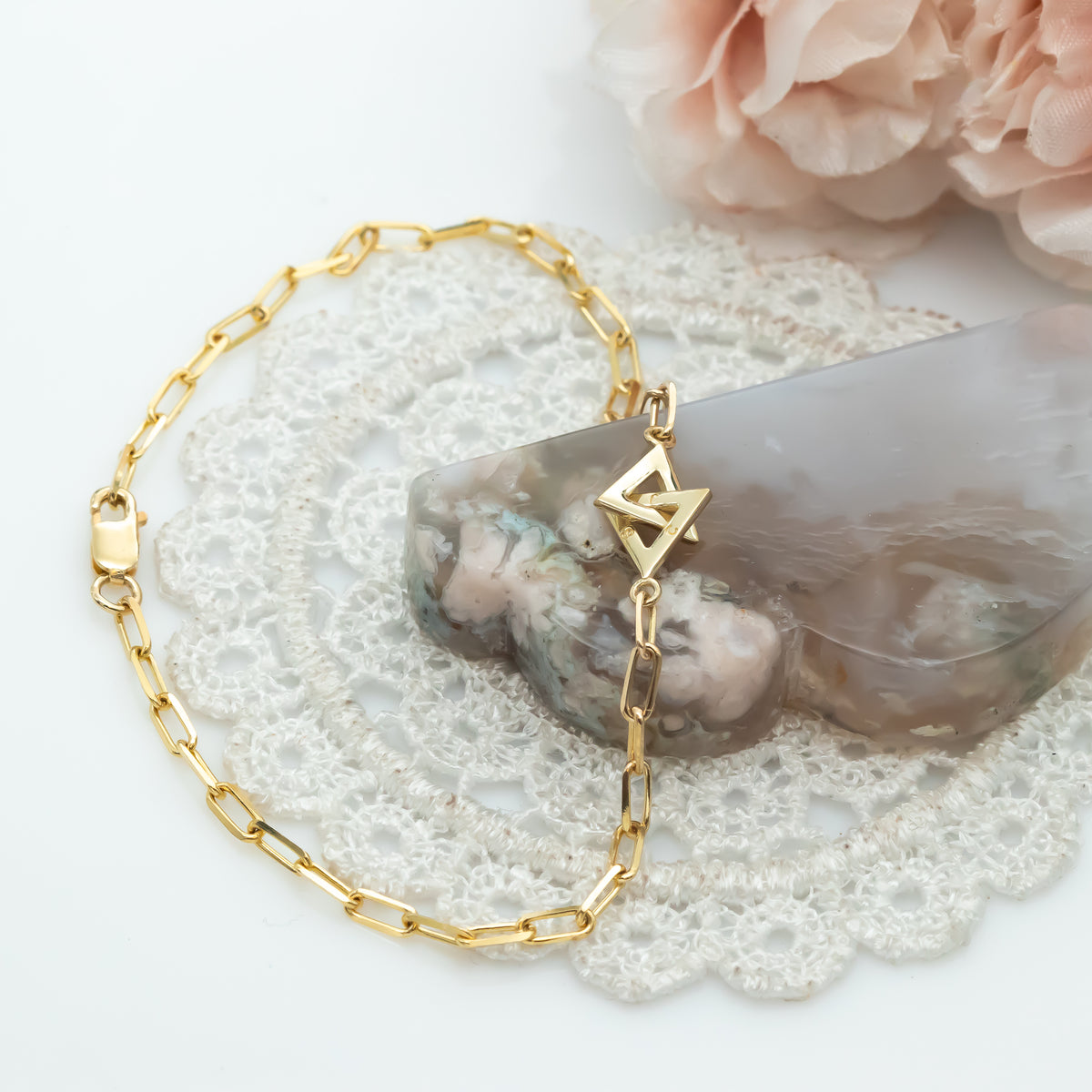 14K gold Jewish bracelet with interlocking triangles