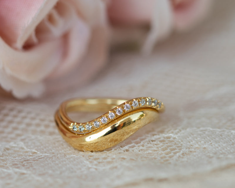 Wave Diamond Bridal Ring Set