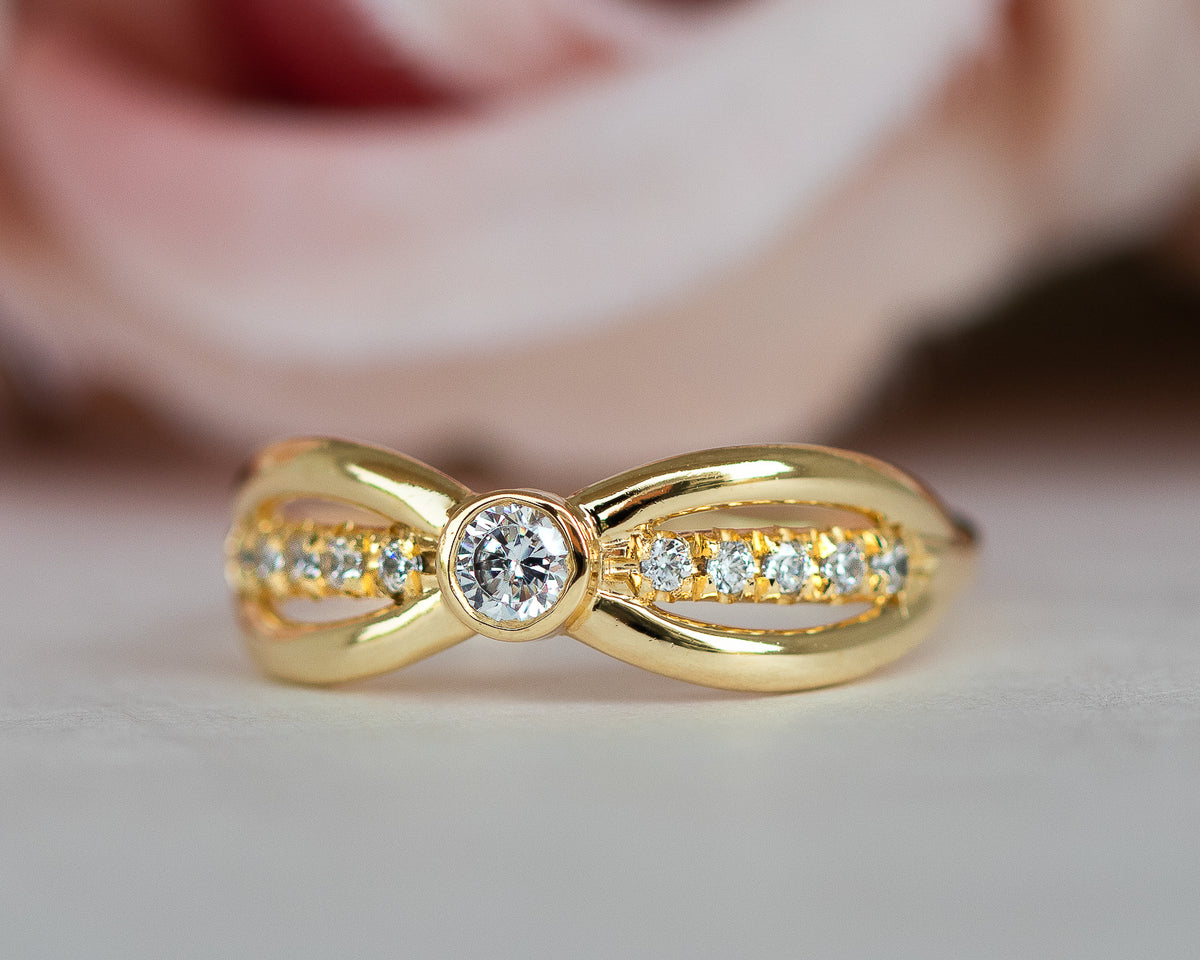 Eternal Flow | Infinity Diamond Ring