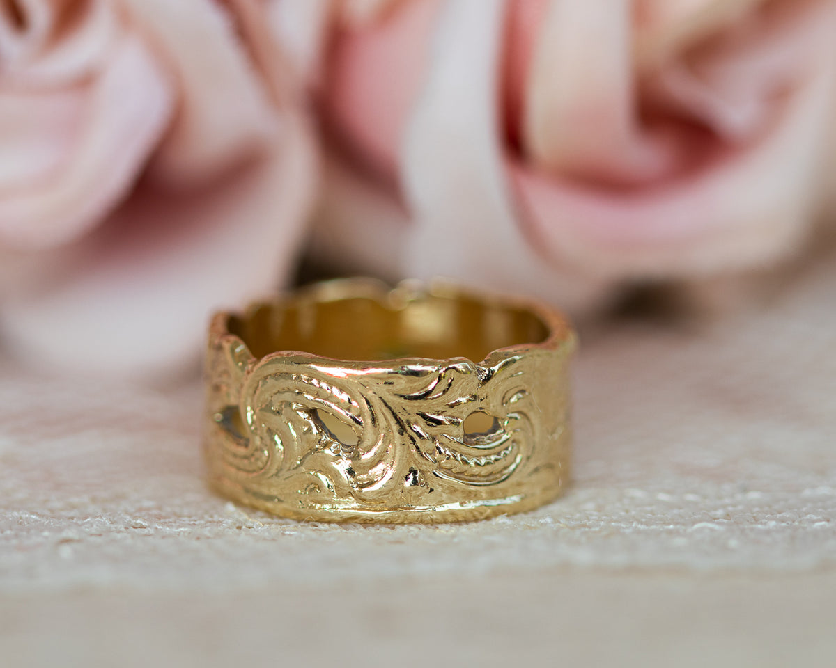 Vintage Lace Gold Ring