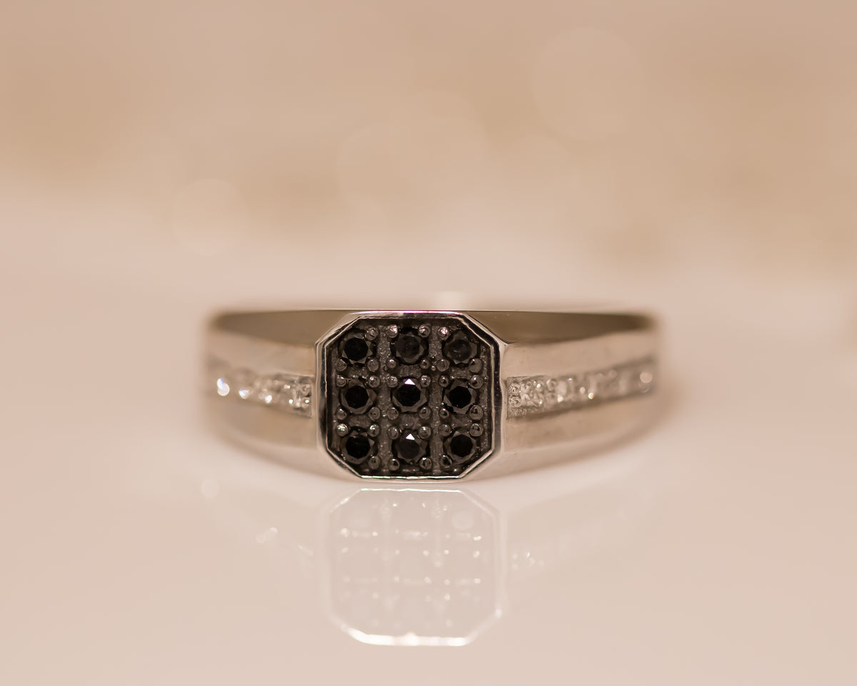 Men Diamond Signet Ring
