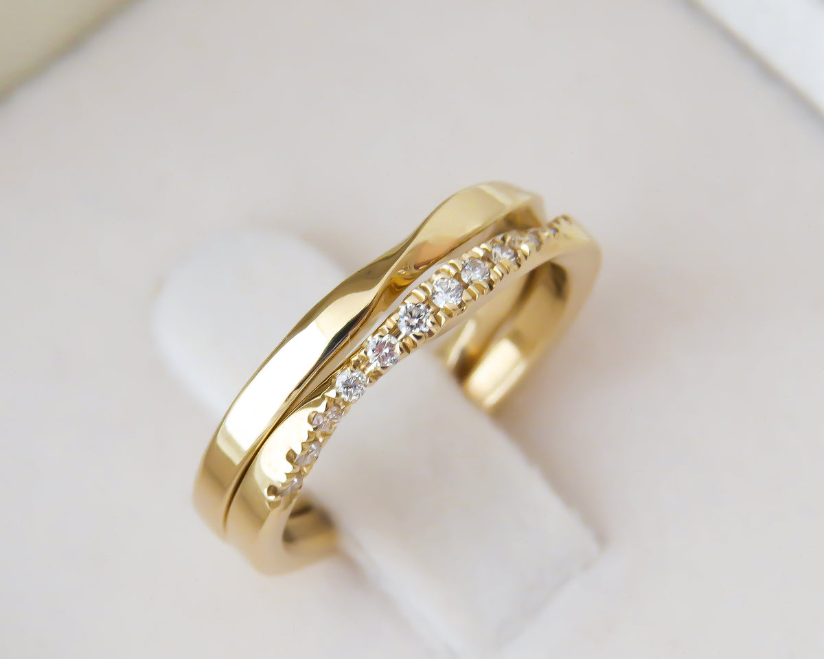 Mobius His & Hers Matching Wedding Bands