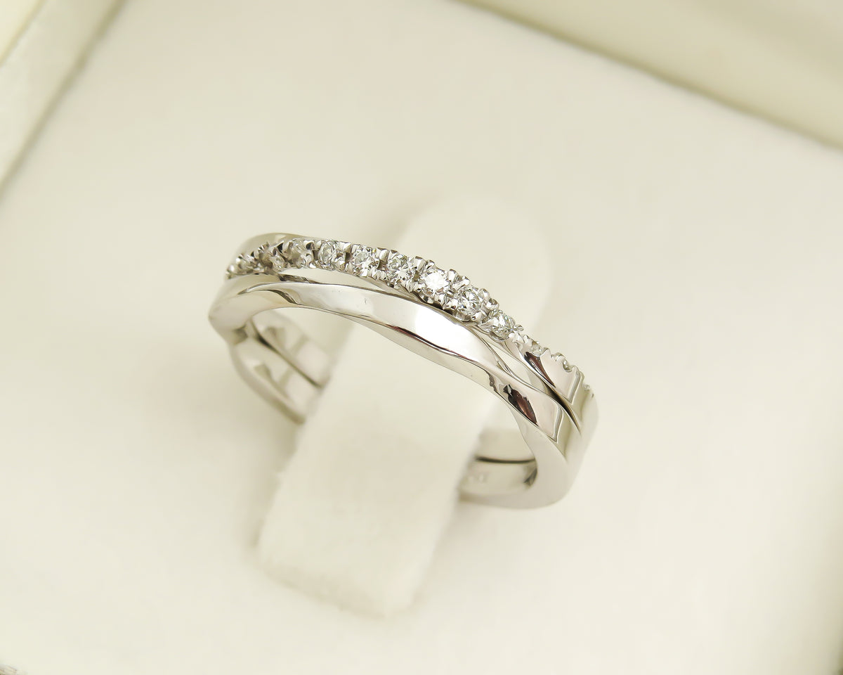 Mobius His & Hers Matching Wedding Bands