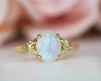 Vintage Oval Moonstone Ring