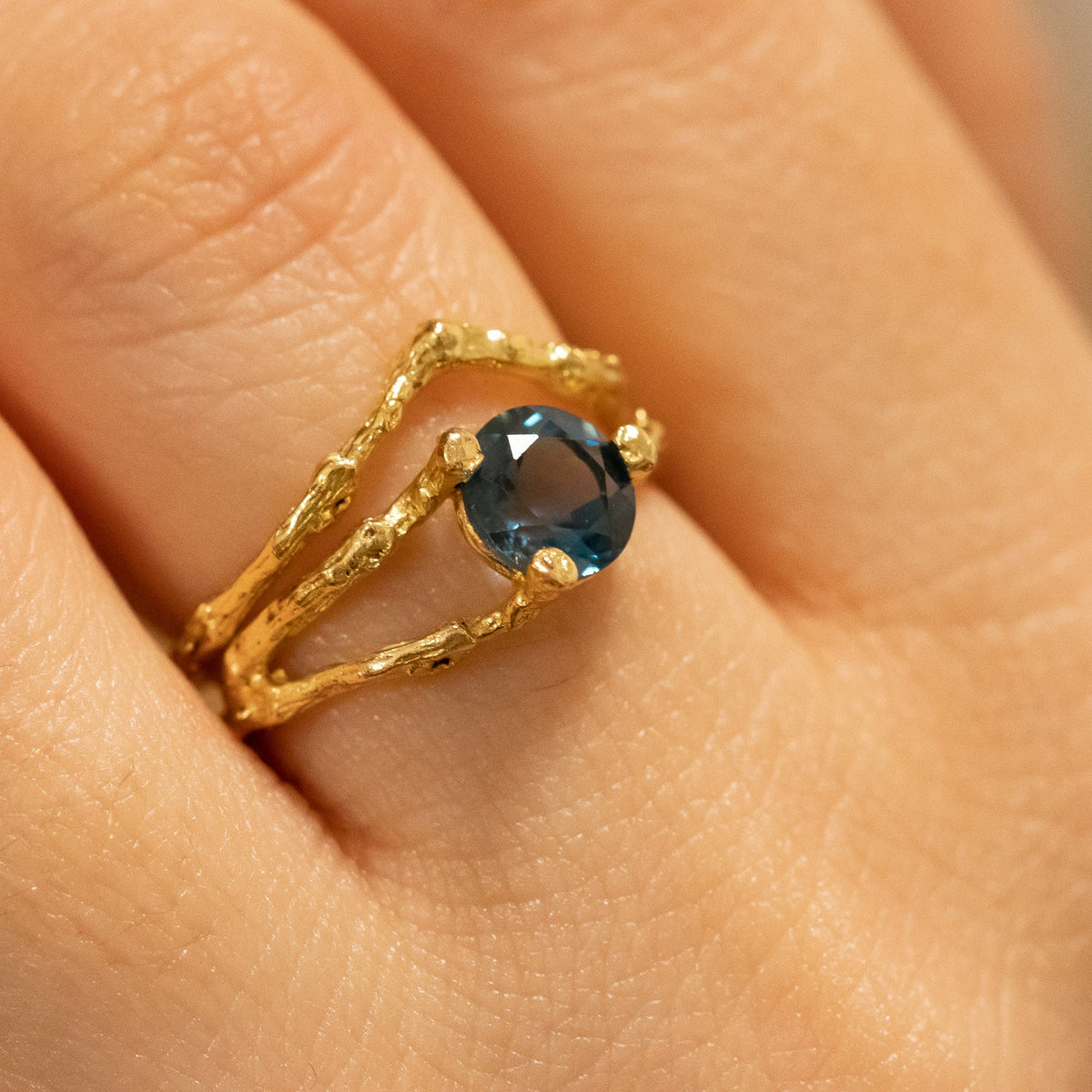 Nature inspired twig gold ring set, v shaped chevron branch textured wedding ring in 14k or 18k gold