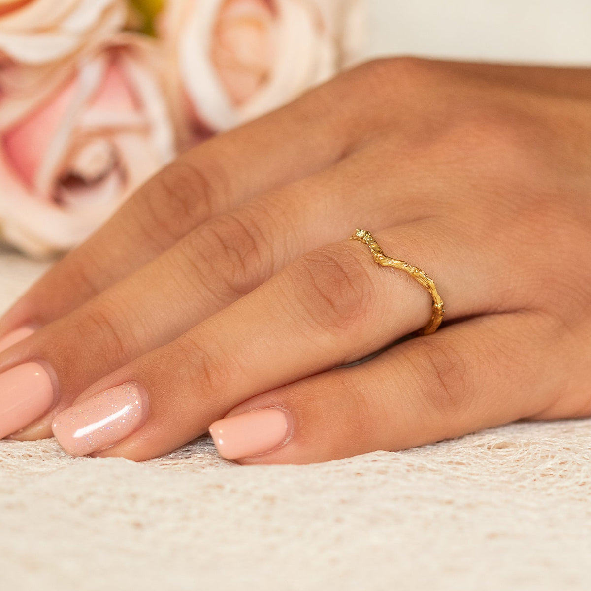 Nature inspired twig gold ring set, v shaped chevron branch textured wedding ring in 14k or 18k gold