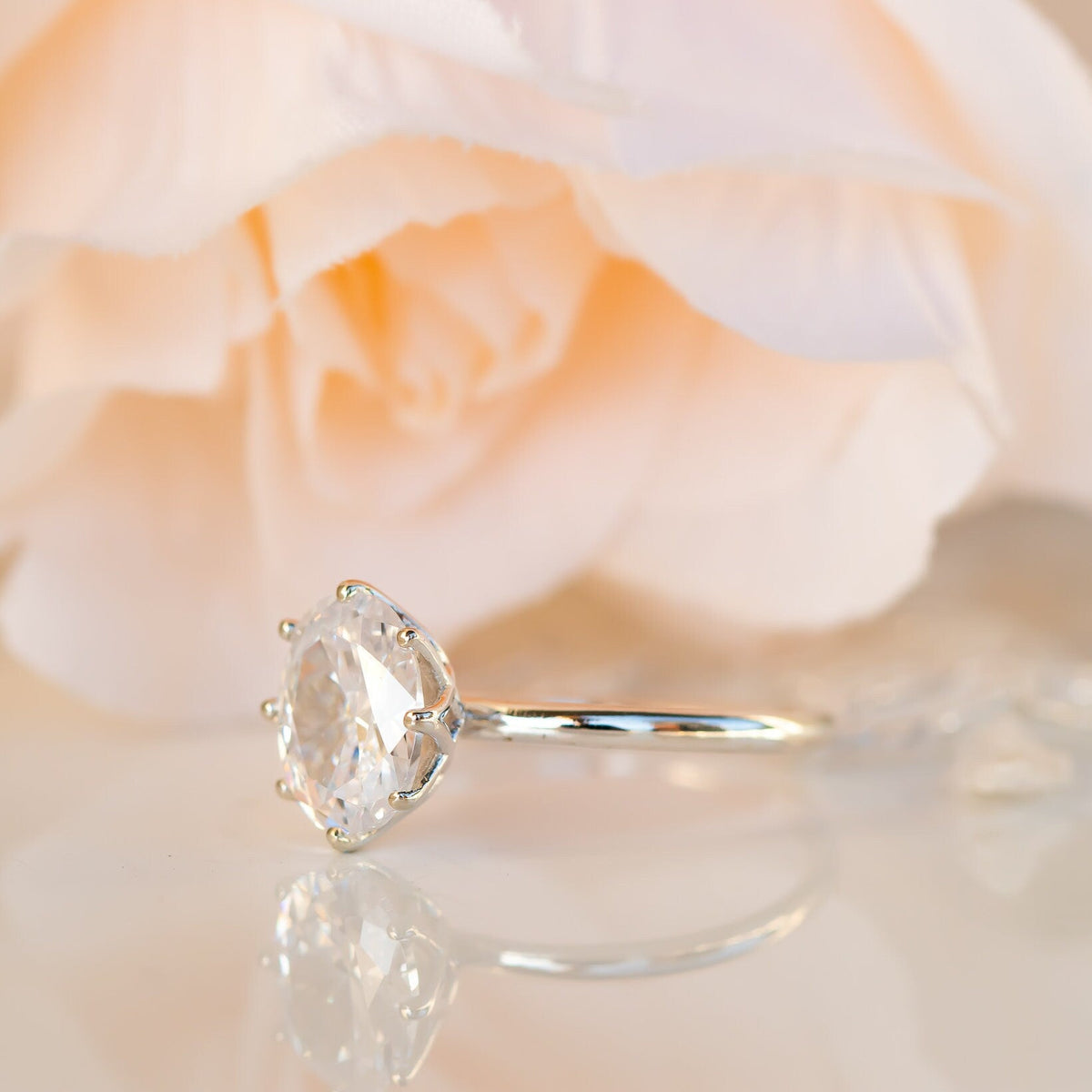 Oval diamond Ring, Oval Engagement Ring, 2 ct diamond Engagement Ring, Oval diamond Engagement Ring, 2 Carat diamond Ring