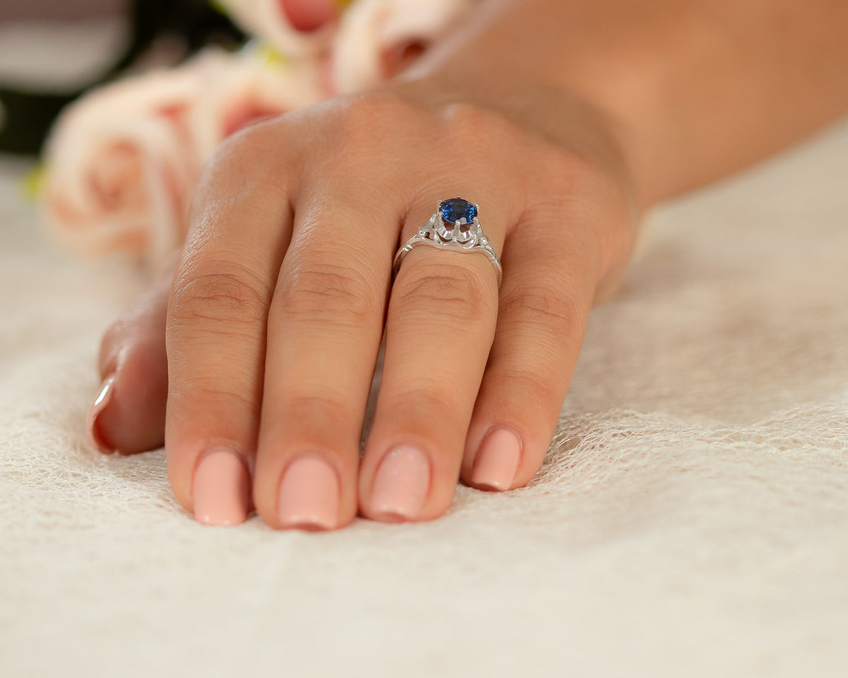 Sapphire Engagement ring, Blue Saphhire Ring, Vintage gold ring, antique style sapphire ring - Sivan Lotan Jewelry - סיון לוטן - טבעת אירוסין - טבעת ספיר כחול - טבעת וינטאג ספיר