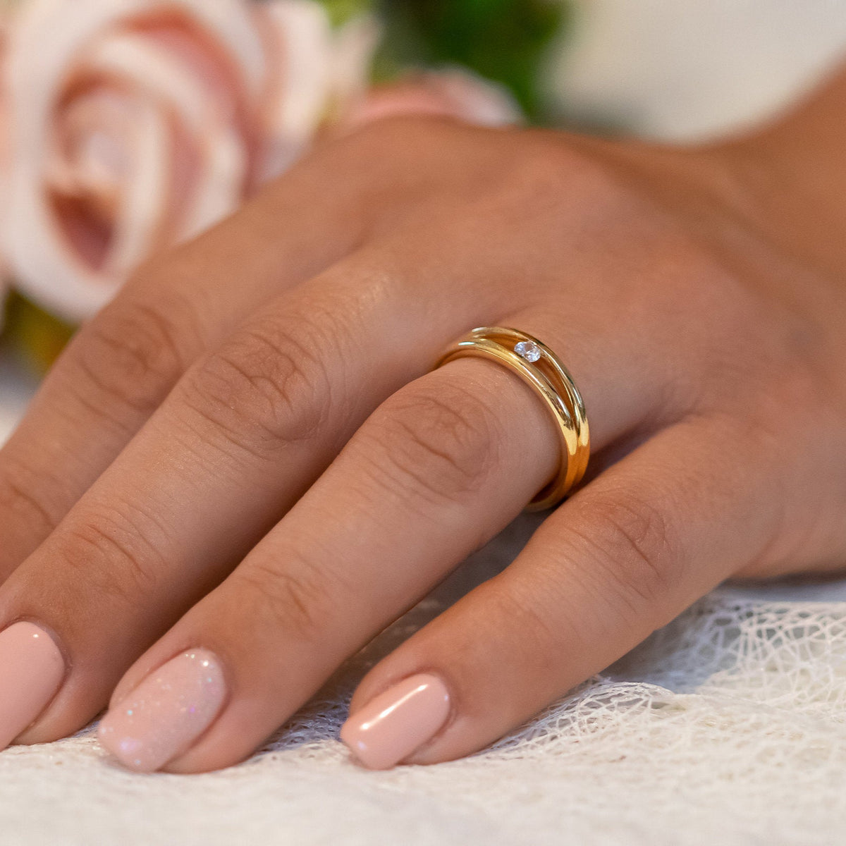 Small diamond ring in 14k yellow gold