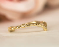 Twig Chevron V Gold Ring