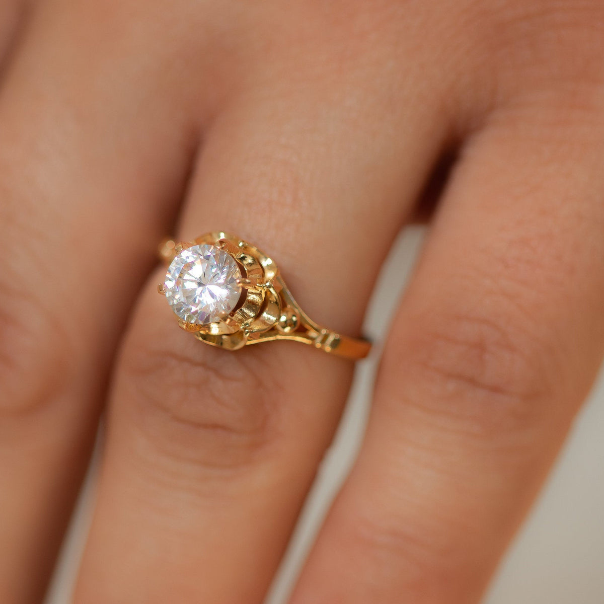Vintage Ispired diamond solitaire engagement ring