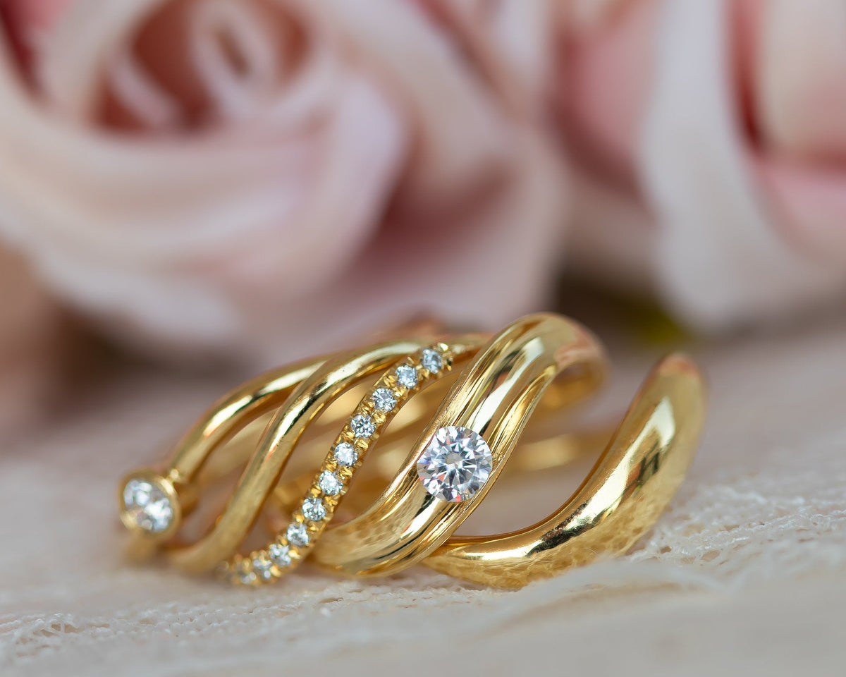 Wave curved diamond ring set, wave diamond engagement ring set, bridal ring set, curved diamond bands