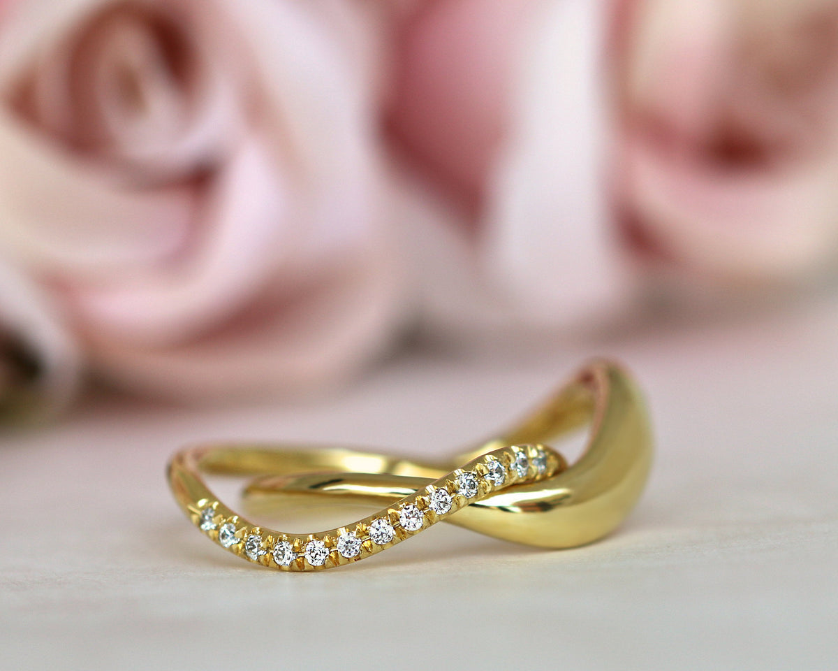 Wave curved diamond ring set, wave diamond engagement ring set, bridal ring set, curved diamond bands