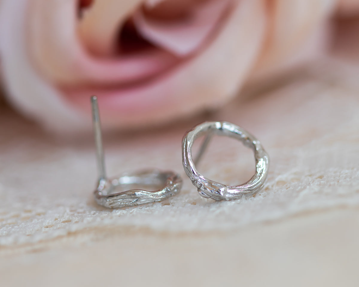 Nature Ispired Circle Twig Studs