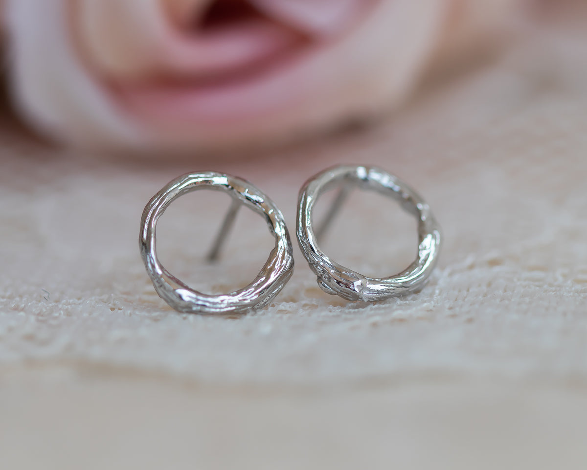 Nature Ispired Circle Twig Studs