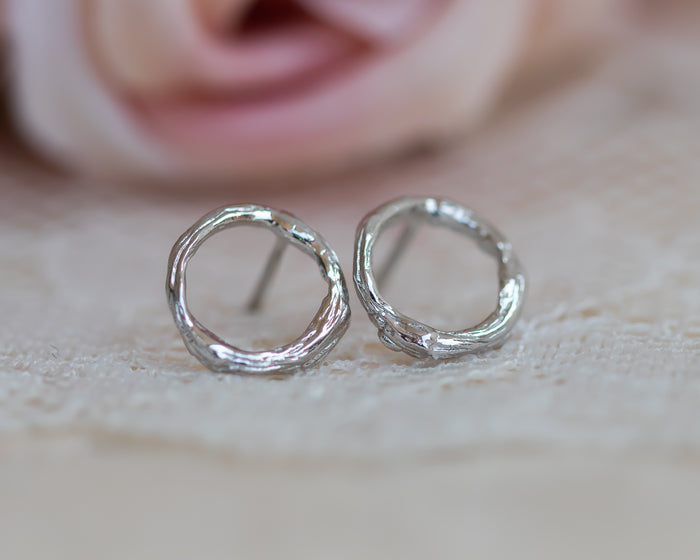 Nature Ispired Circle Twig Studs