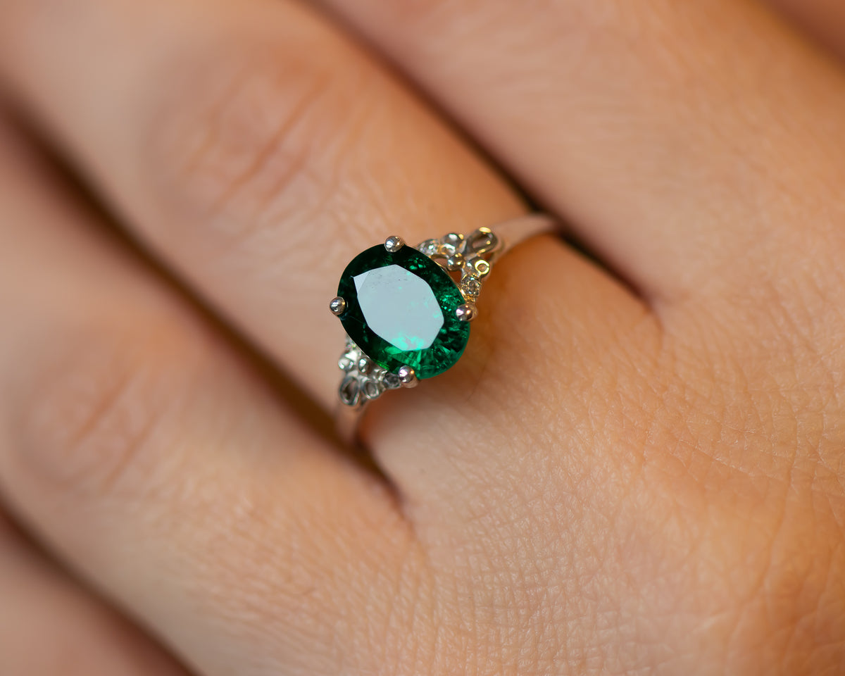 Vintage Emerald and Diamonds Ring