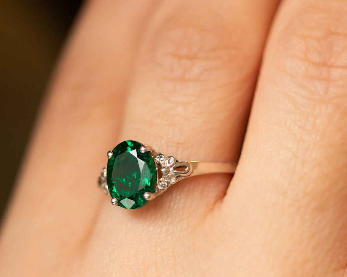 Vintage Emerald and Diamonds Ring