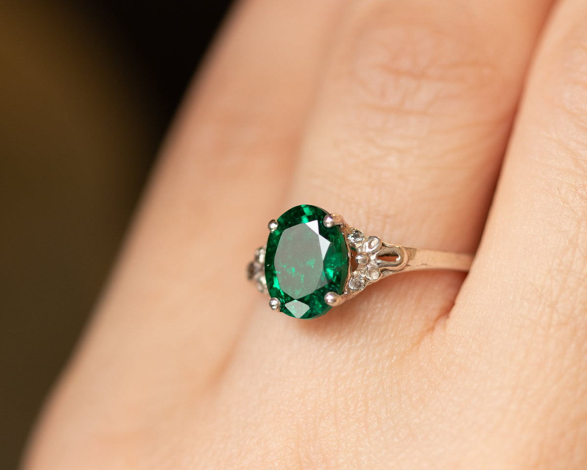 Vintage Emerald and Diamonds Ring