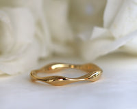 Unique Mobius Wedding Band