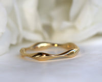 Unique Mobius Wedding Band